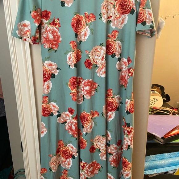 Dresses all medium can’t wear them anymore selling each one for $20 - Picture 2 of 9